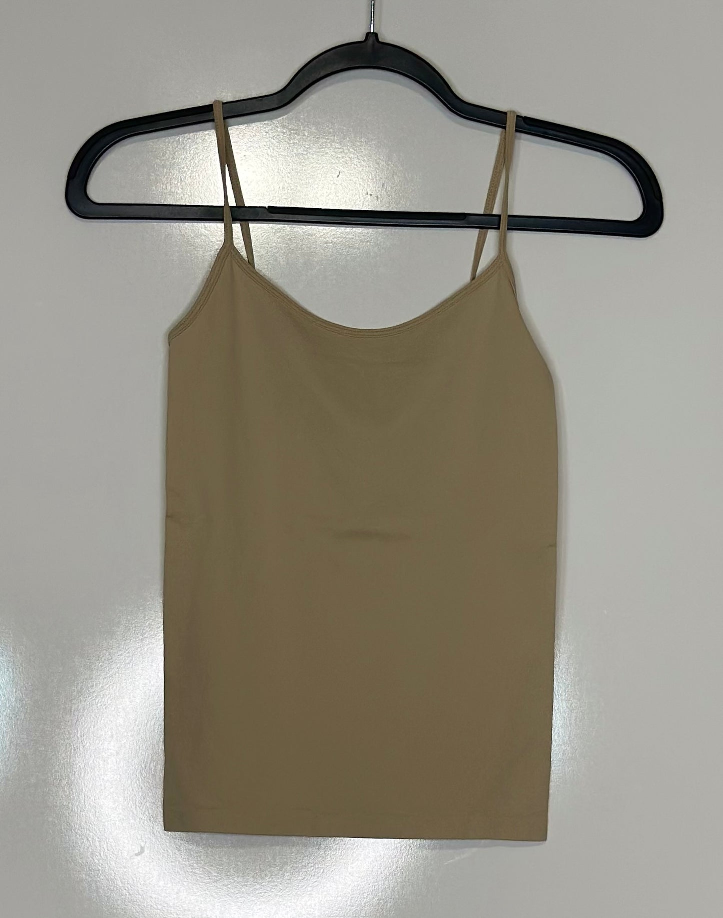 Universal Basic Seamless Cami