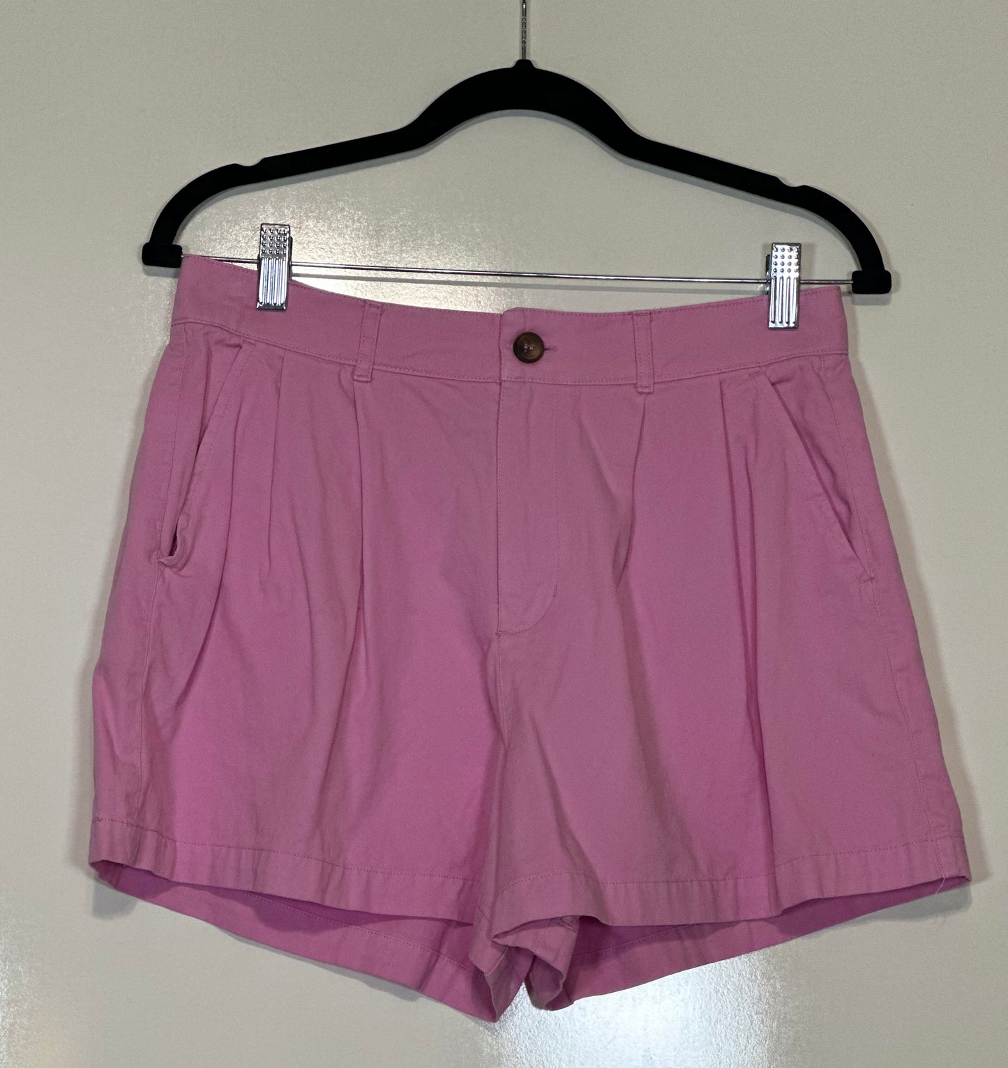 Charming Chino Short