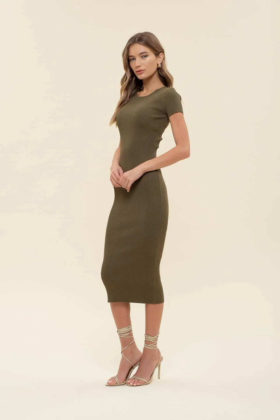 Short Sleeve Ribbed Midi Dress